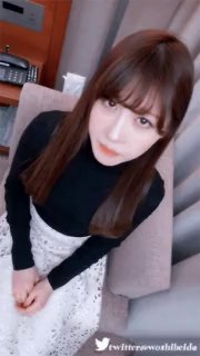 極品大奶白虎妹在床哪個男人忍得住，一線天美穴肆意蹂躪，沙發幹到床上累癱求饒…